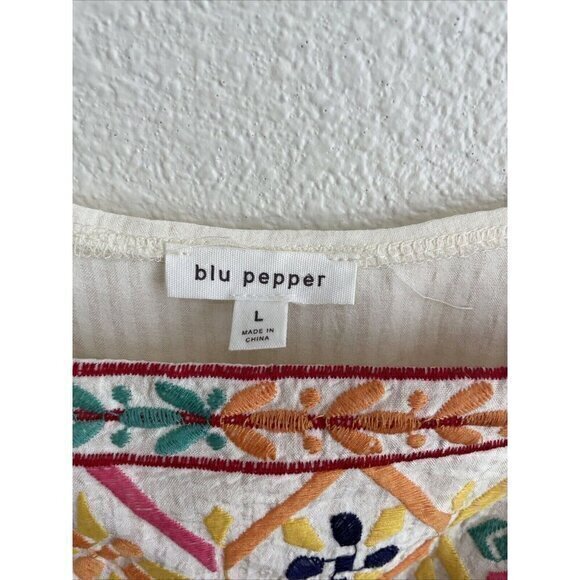 Blu Pepper Embroidered Peasant Top Colorful Details‎ Square Neckline - Picture 6 of 9